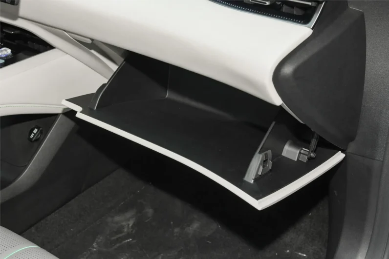 Imgi 10 Changan DEEPAL L07 2024 interior