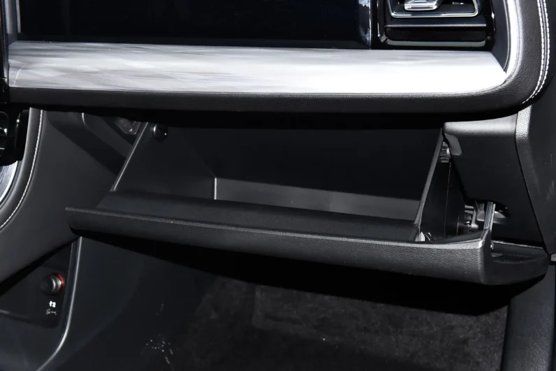 
								GAC Trumpchi GS8 full									