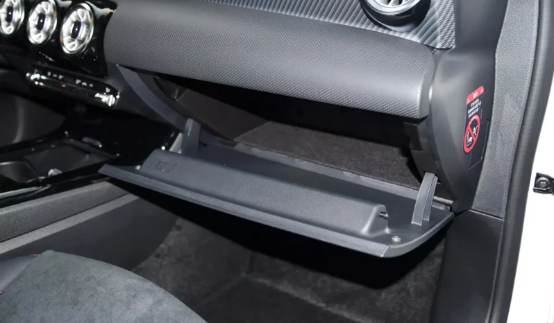 
								Mercedes-Benz A-Class full									