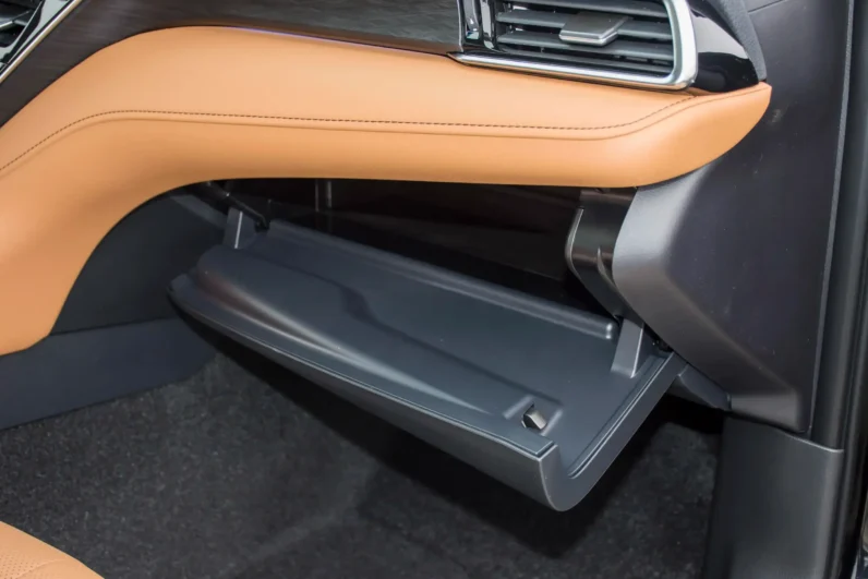 
								Toyota Camry 2026 full									