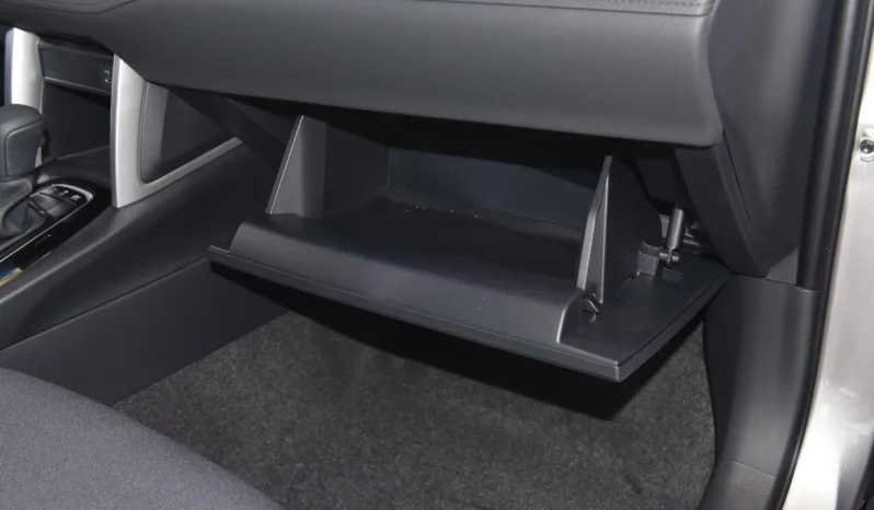 
								Toyota Corolla Cross full									