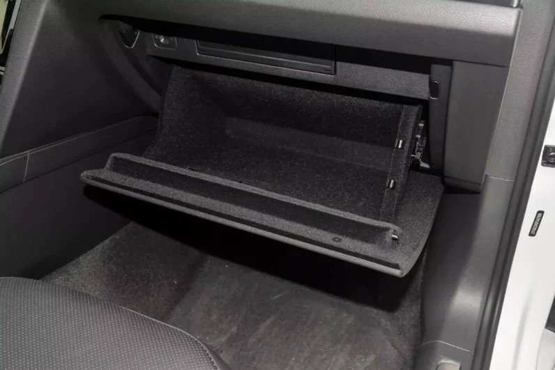 
								Volkswagen Arteon full									