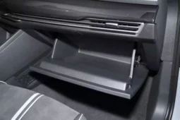 
										Volkswagen Golf 2026 full									