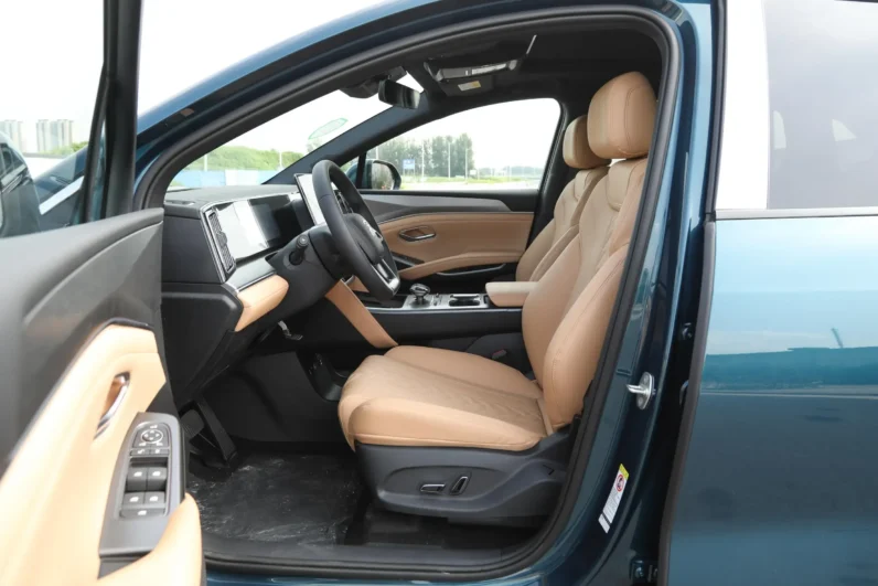 
								Geely Galaxy L6 full									