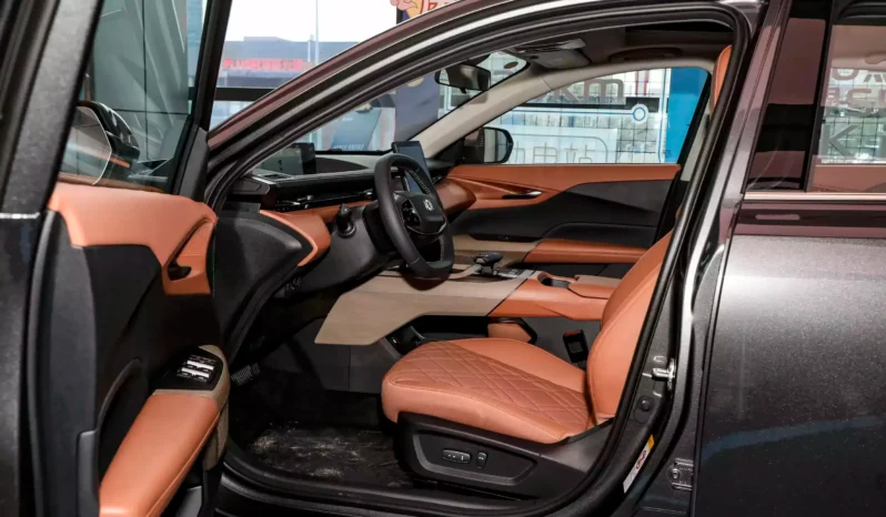 
								Changan Qiyuan A05 (NEVO) full									