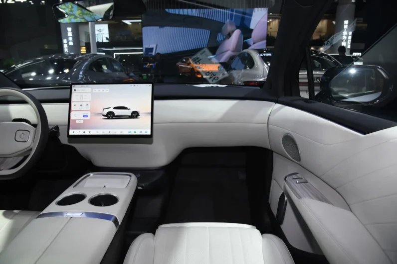 
								Changan Qiyuan E07 (NEVO) full									