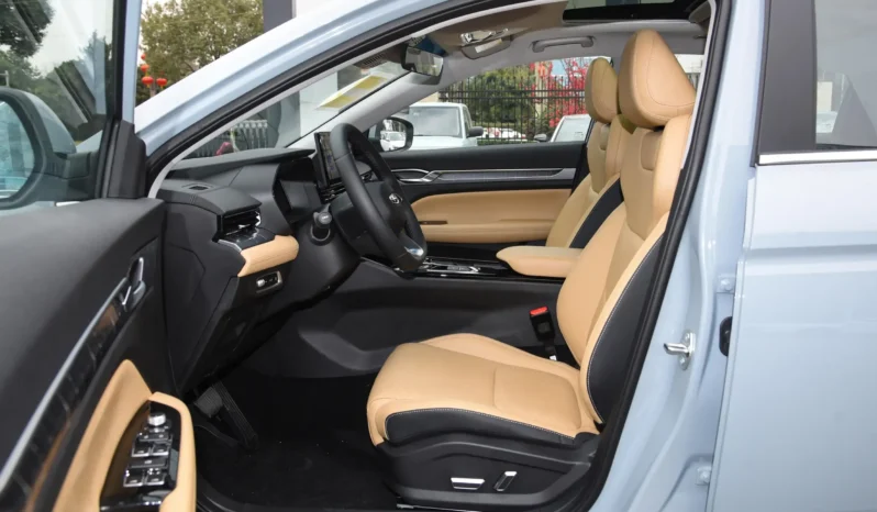 
								Geely Emgrand L HiP full									