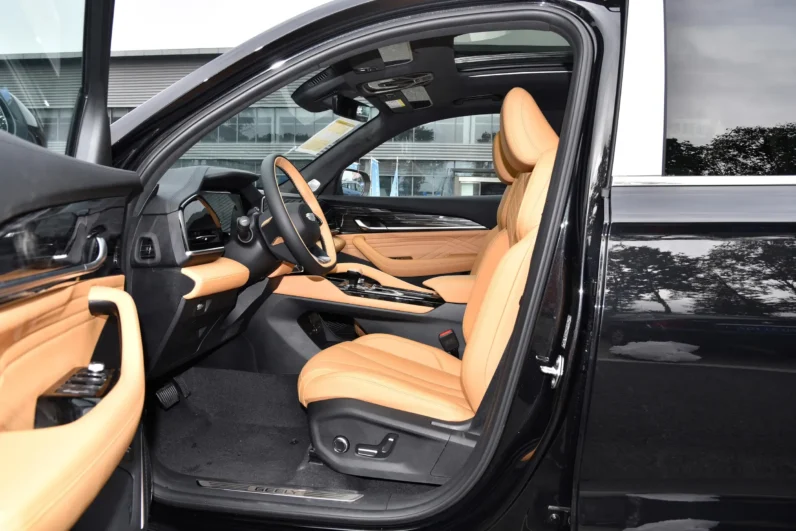 
								Geely Monjaro Zhiqing full									