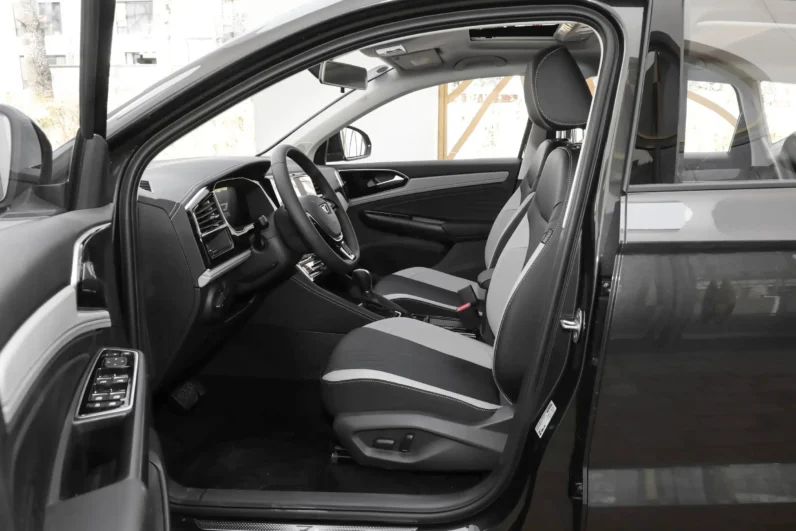 
								Jetta VS5 full									
