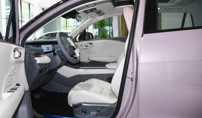 
								Lynk & Co 06 EM-P full									