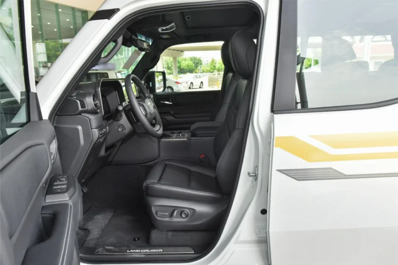 
								Toyota Land Cruiser Prado full									