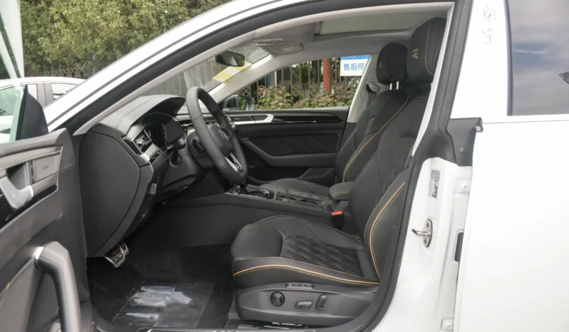 
								Volkswagen Arteon full									