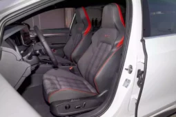 
										Volkswagen Golf GTI full									