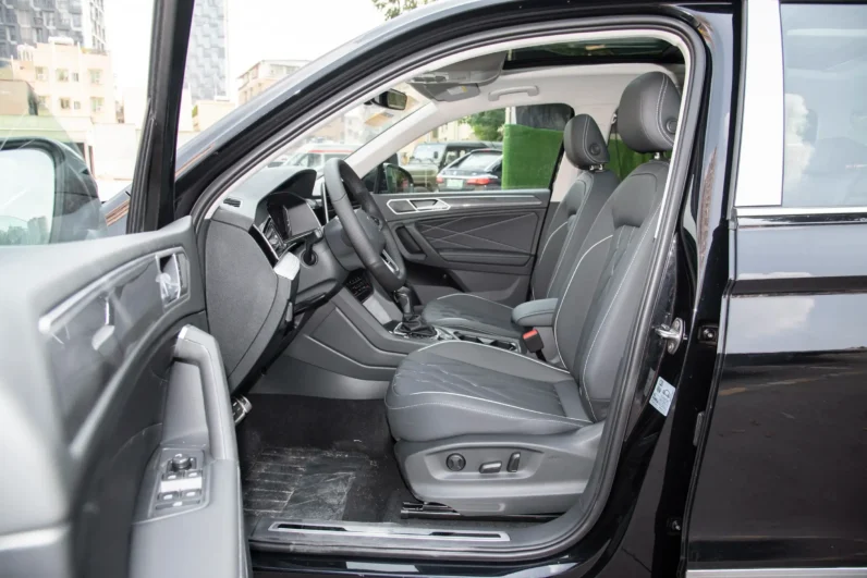 
								Volkswagen Tiguan L full									