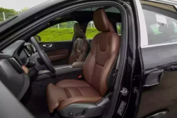 
										Volvo XC60 PHEV full									