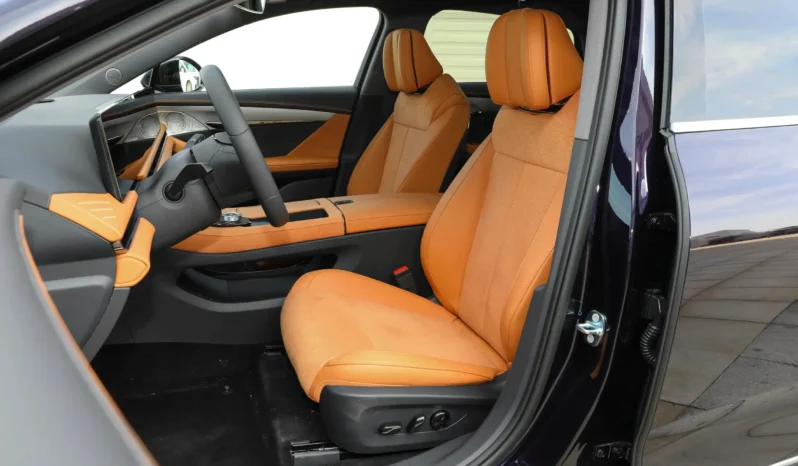 
								Voyah Passion PHEV full									