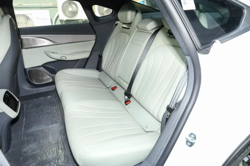 
								EXEED Sterra ES full									