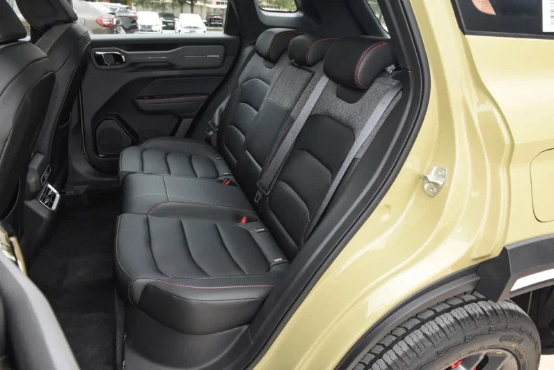 
								Geely Cowboy full									