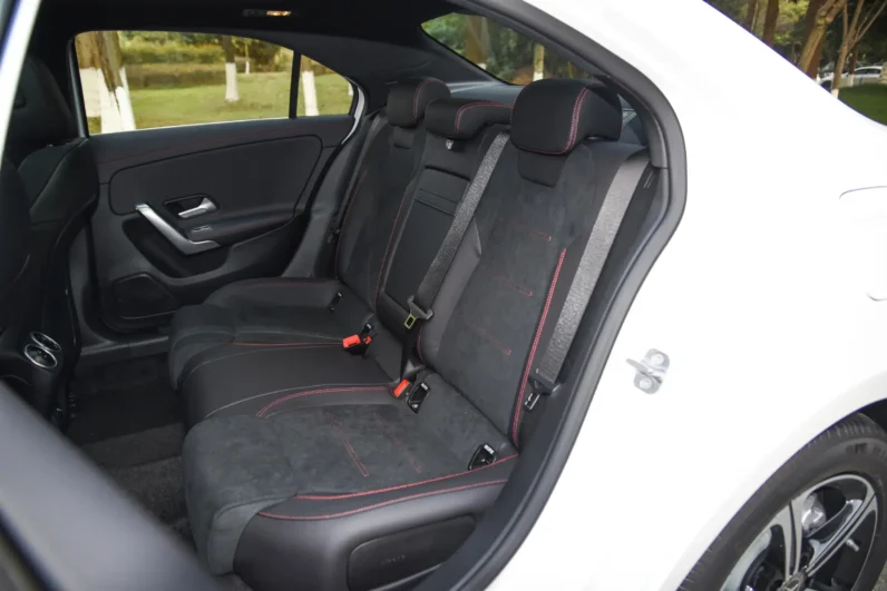 
								Mercedes-Benz A-Class full									