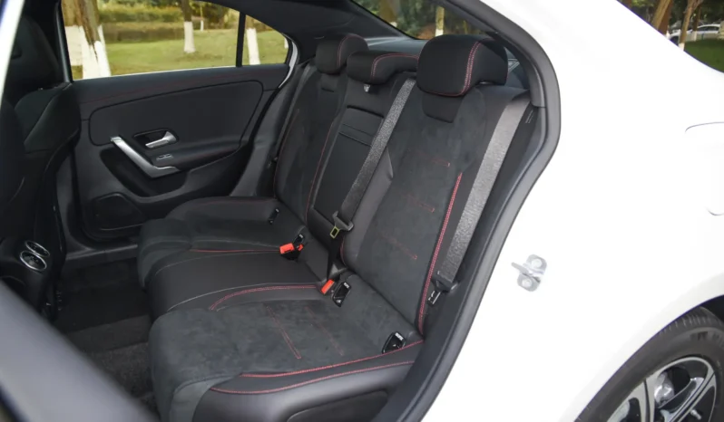 
								Mercedes-Benz A-Class full									