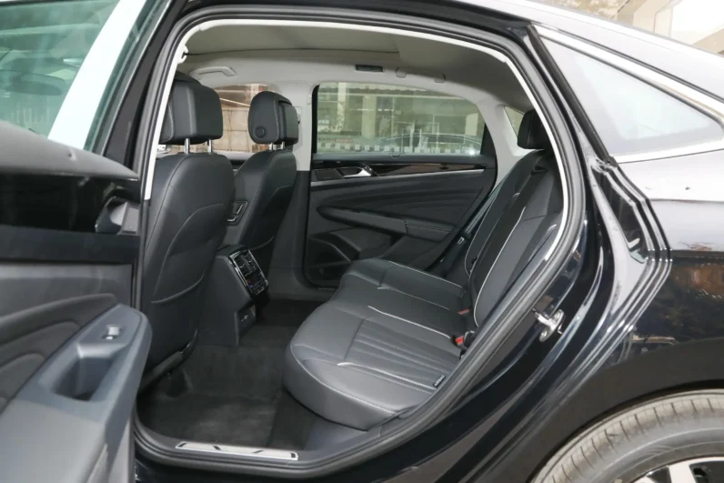 
								Volkswagen Passat 2026 full									