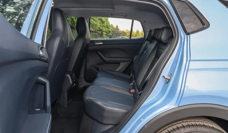 
								Volkswagen Tharu full									