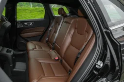 
										Volvo XC60 PHEV full									