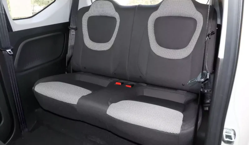 
								Wuling Hongguang MINI EV full									