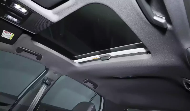 
								Volkswagen Golf 2026 full									