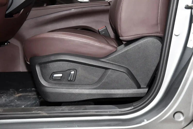 
								Chery Tiggo 8 PLUS full									