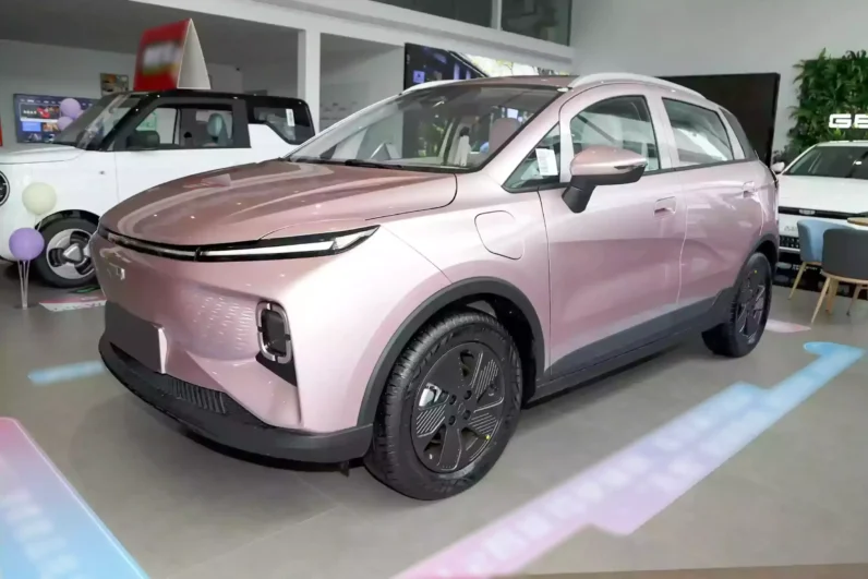 
								Geely Geometry E Firefly full									