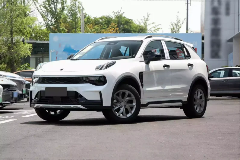 
								Lynk & Co 01 full									