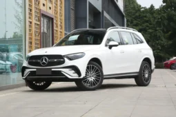 
										Mercedes-Benz GLC full									
