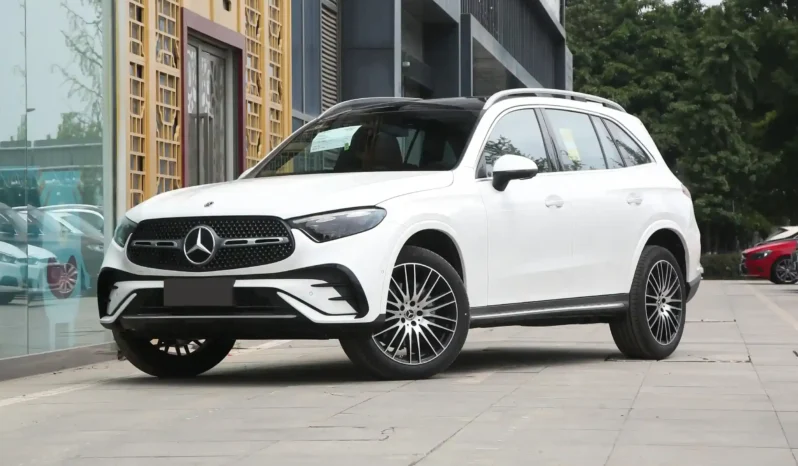
								Mercedes-Benz GLC full									