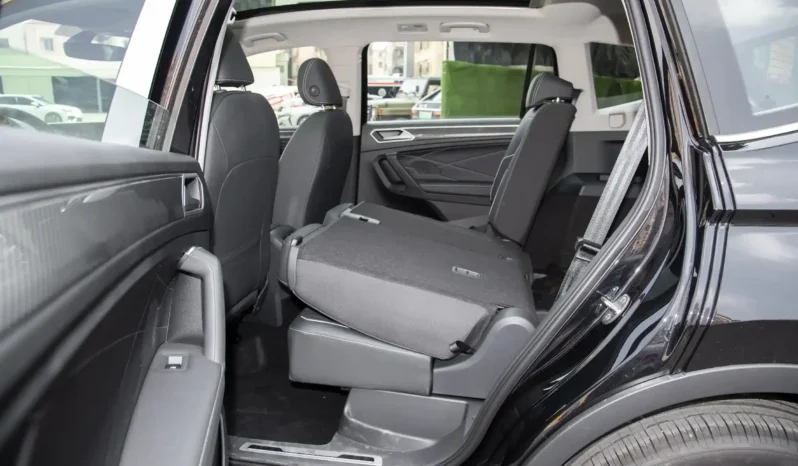 
								Volkswagen Tiguan L full									