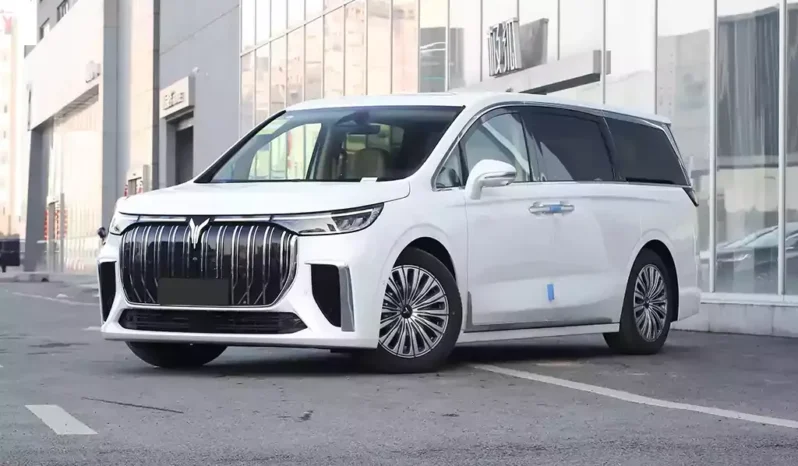 
								Voyah Dreamer PHEV full									