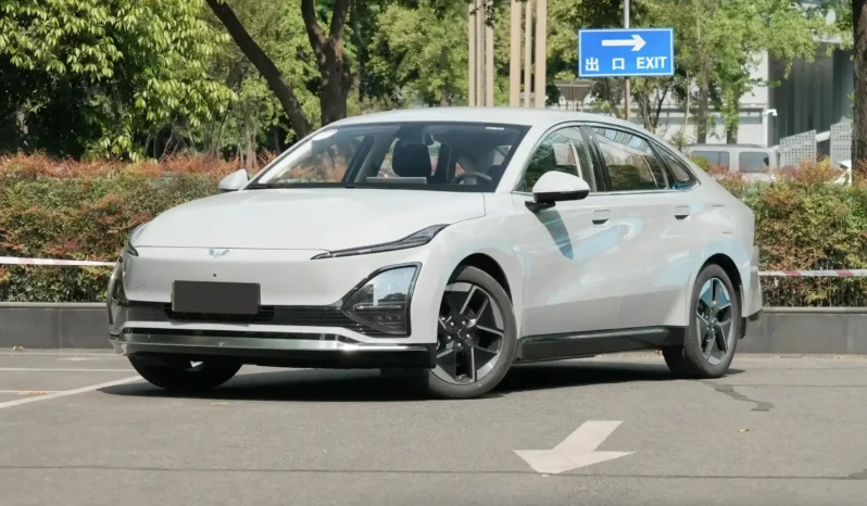 
								Wuling Xingguang EV full									