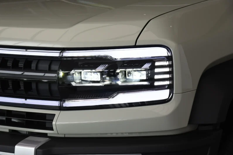 
								Fangchengbao Bao 5 (BYD Leopard 5) full									