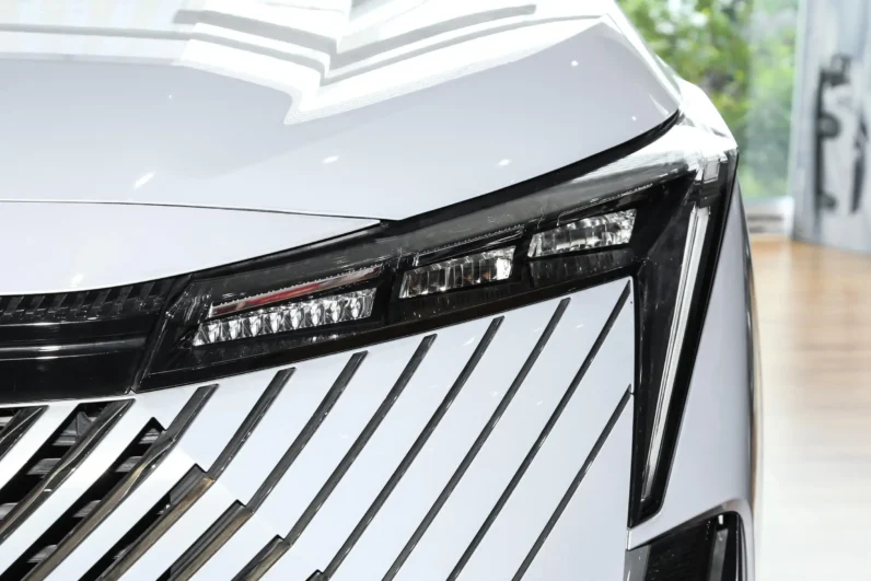 
								GAC Trumpchi Emkoo full									