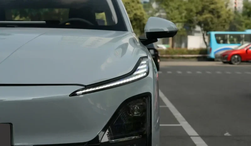 
								Wuling Xingguang EV full									