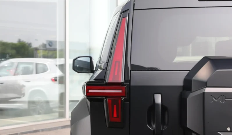 
								M-Hero 917 REEV full									