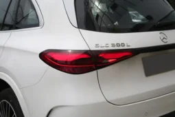 
										Mercedes-Benz GLC full									