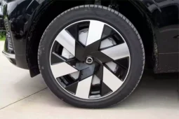 
										Volvo XC60 PHEV full									