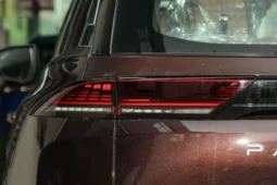 
										Nissan Pathfinder full									