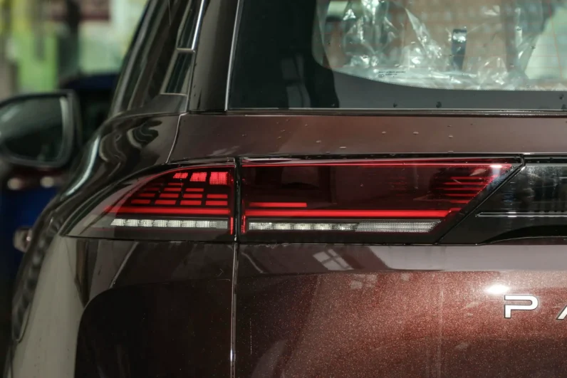 
								Nissan Pathfinder full									