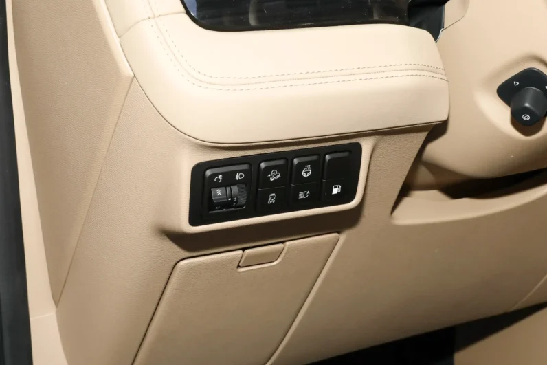 
								BAIC BJ60 Thunder full									