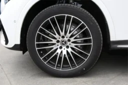 
										Mercedes-Benz GLC full									