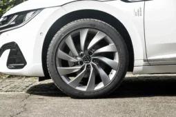 
										Volkswagen Arteon full									