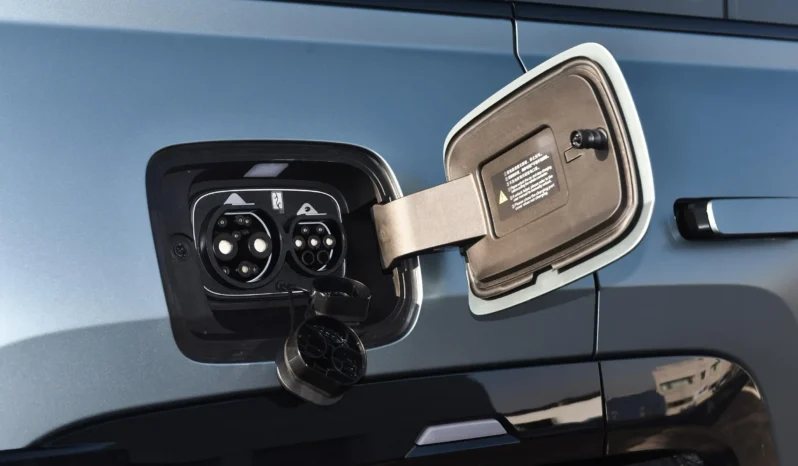 
								BYD Yangwang U8 full									