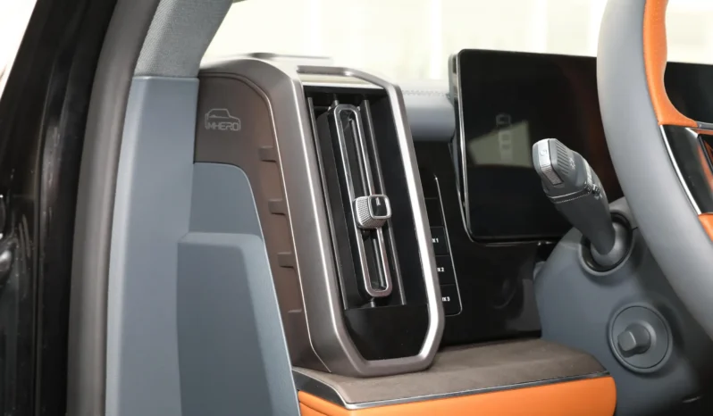 
								M-Hero 917 REEV full									